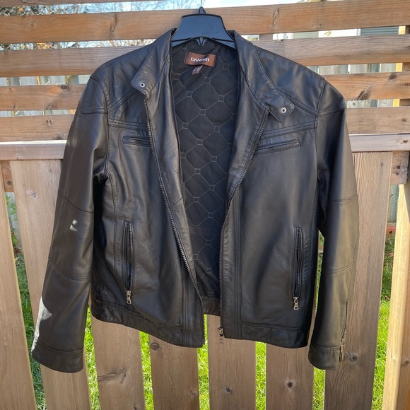 **SOLD** Black Oversized Leather Jacket - Picture 6 of 8